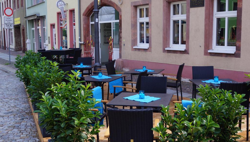 Hotel Goldener Loewe Waldheim Bagian luar foto